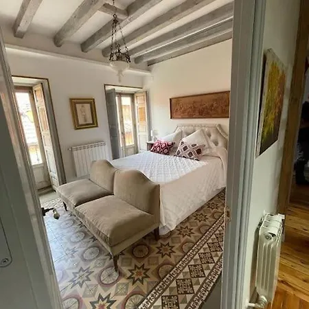 La Granja Townhouse *