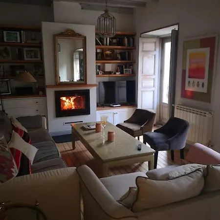 La Granja Townhouse Nyaraló